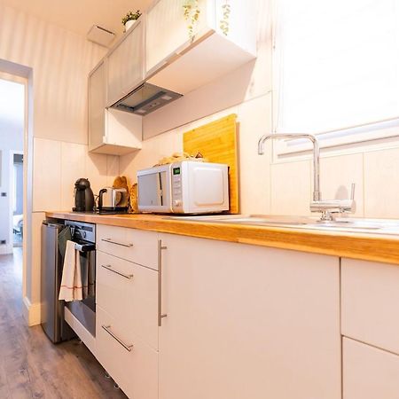 Apartamento Elegance Et Bien-Etre Dans Notre T2 A Épernay Exterior foto